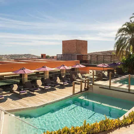 Salobre & Serenity Hotel